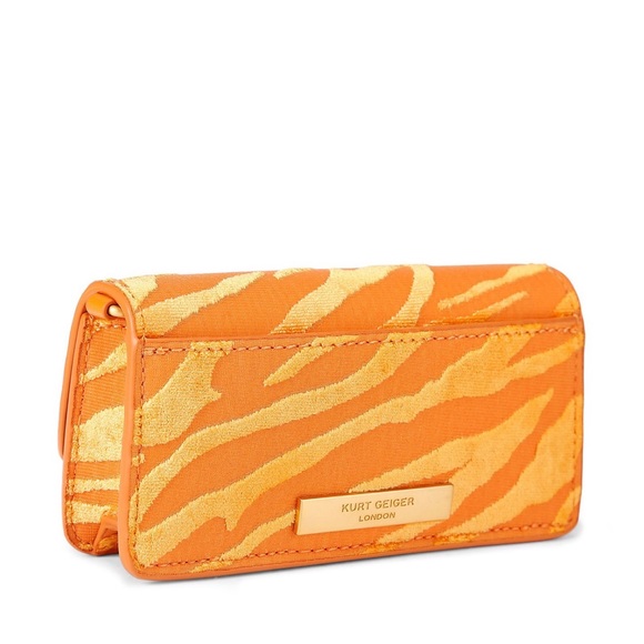 KURT GEIGER Gold-Tone Leopard Velvet Crossbody Bag - NWT- Sliding chain - Picture 3 of 3